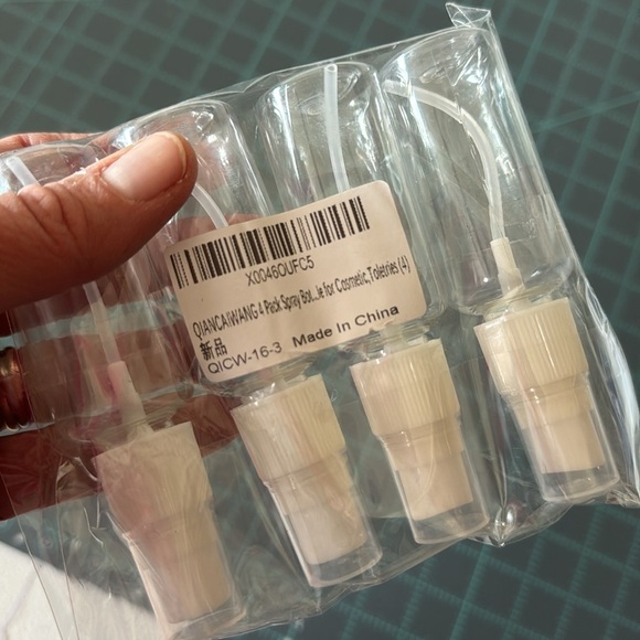 Four pack small spray bottle. Perfect for cosmetics and essential oils. - Picture 2 of 3
